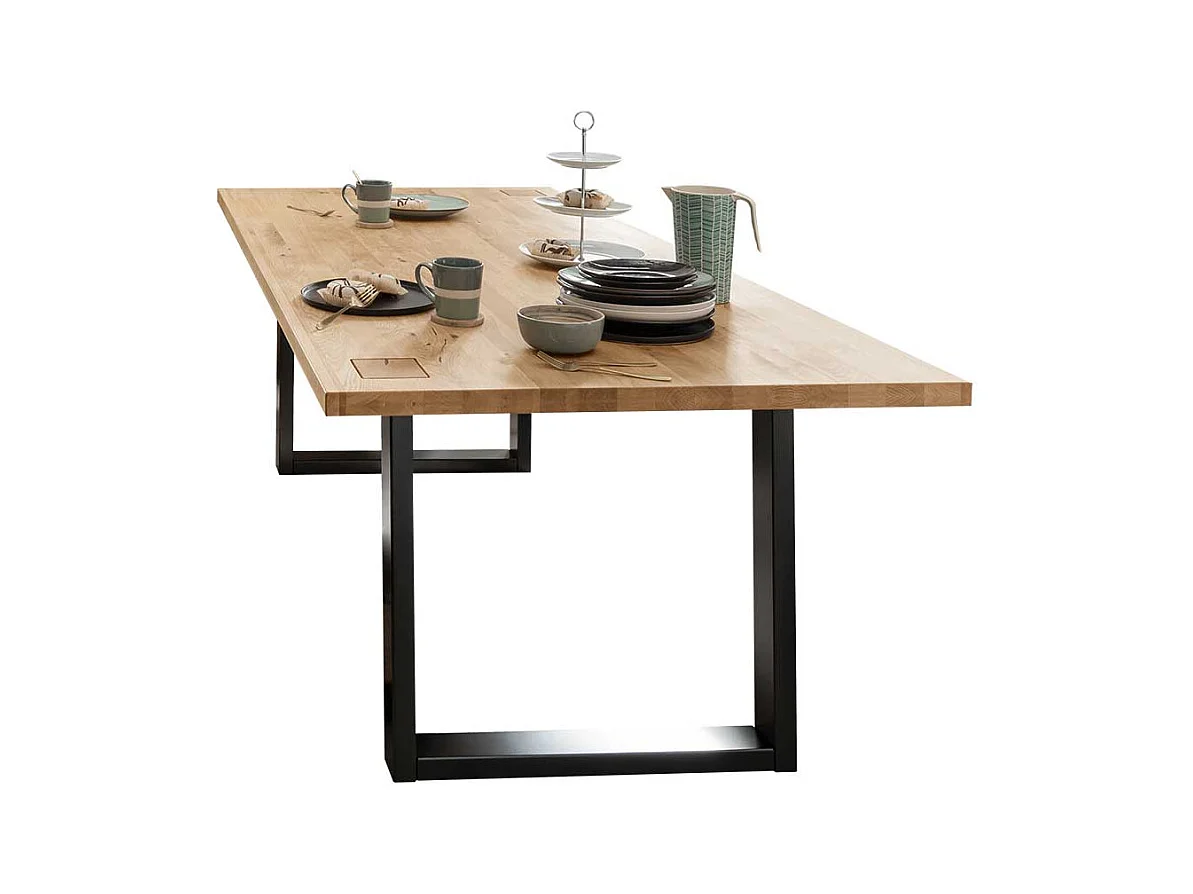 Wildeiche Esszimmer Tisch in modernem Design Bügelgestell