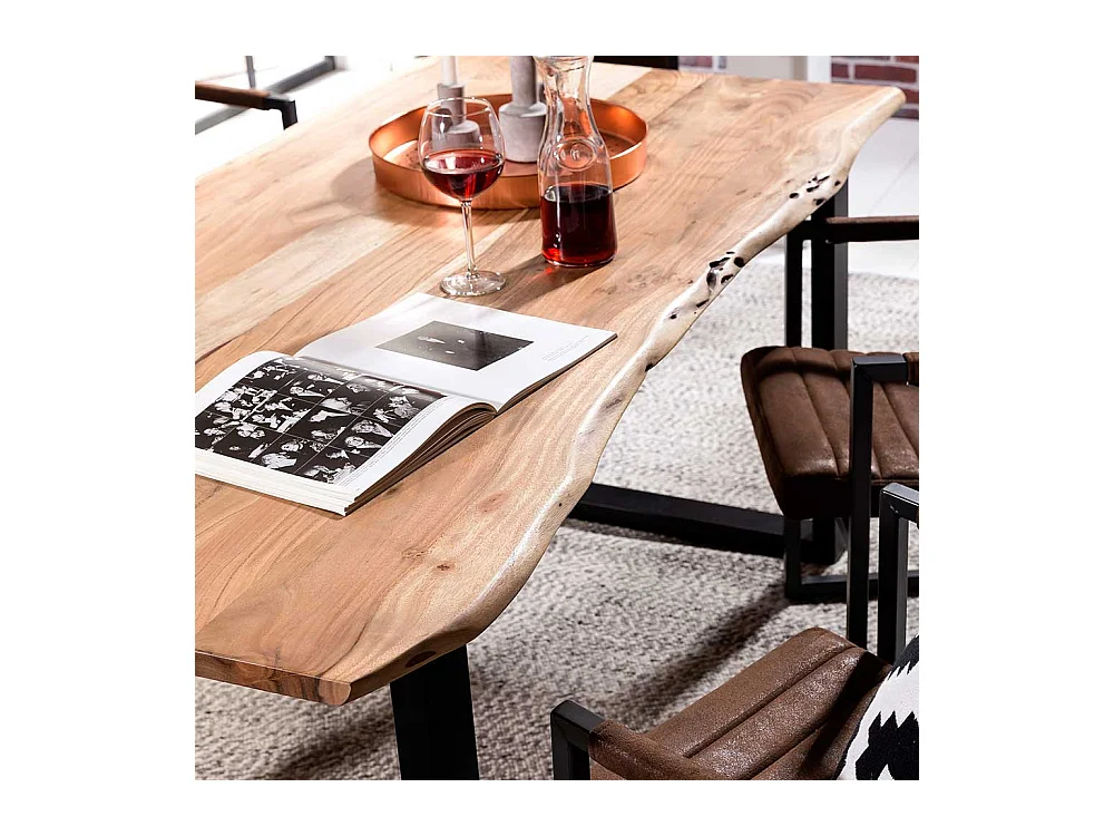 Baumkanten Küchentisch aus Akazie Massivholz Bügelgestell