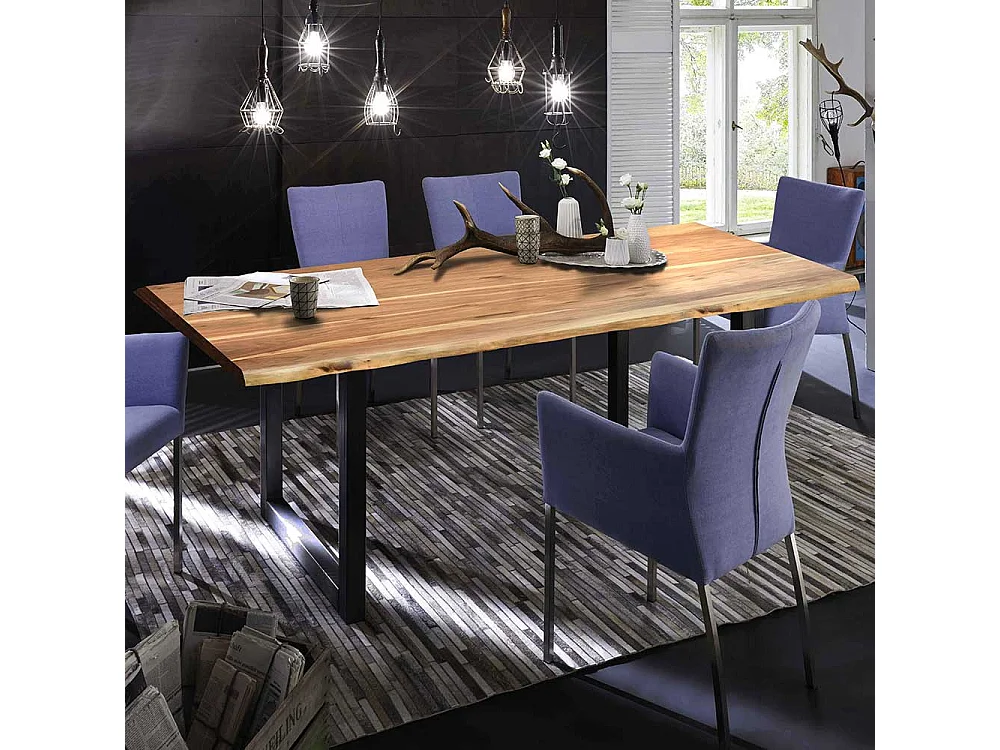 Baumkanten Küchentisch aus Akazie Massivholz Bügelgestell