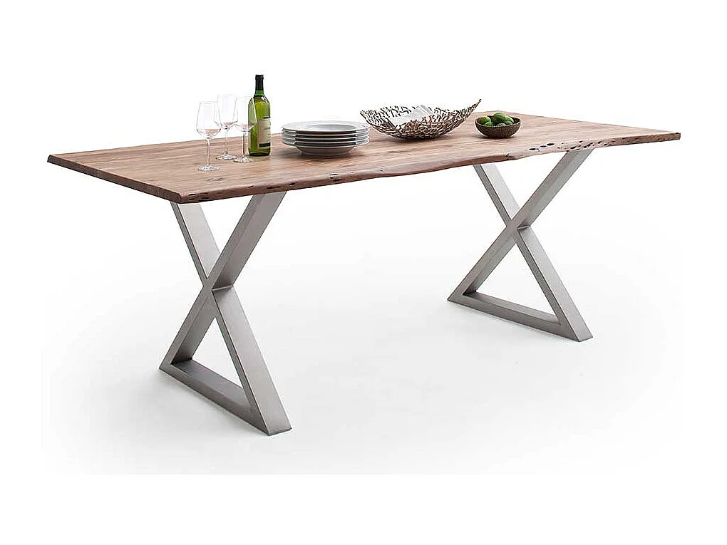 Esstisch Holztisch in modernem Design mit X Gestell