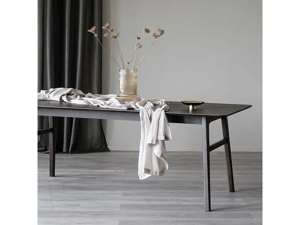 Tisch Esszimmer in Eiche dunkel rechteckiger Tischplatte