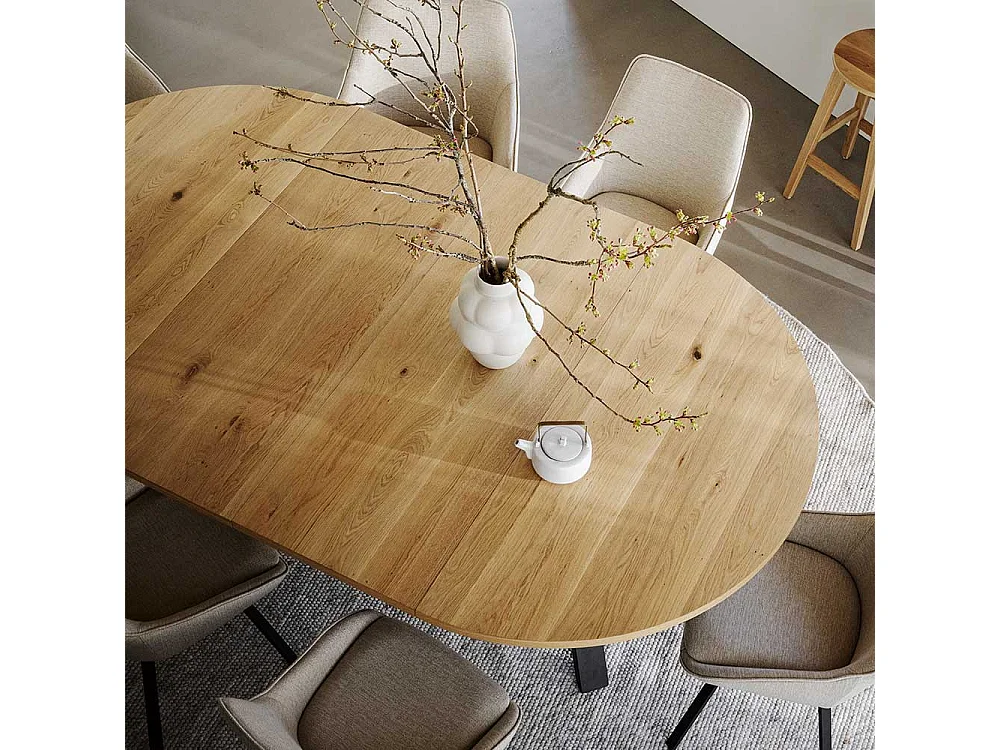 Esstisch Eiche Furnier geölt mit Vierfußgestell Metall