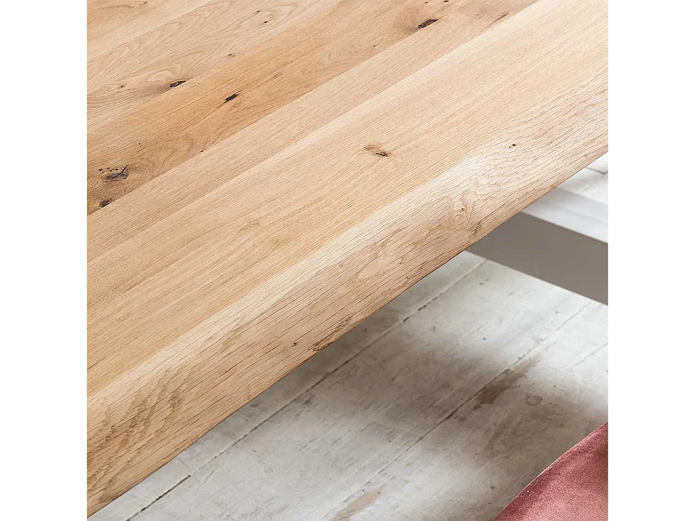 Baumkanten Esszimmertisch aus Eiche Massivholz und Metall modern