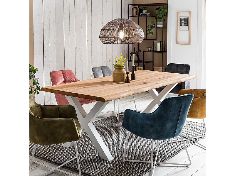 Baumkanten Esszimmertisch aus Eiche Massivholz und Metall modern