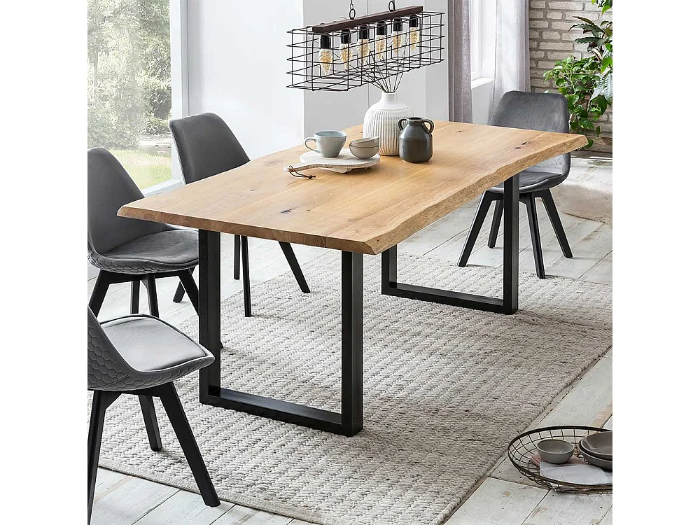 Baumkanten Küchentisch aus Eiche Massivholz Bügelgestell aus Metall