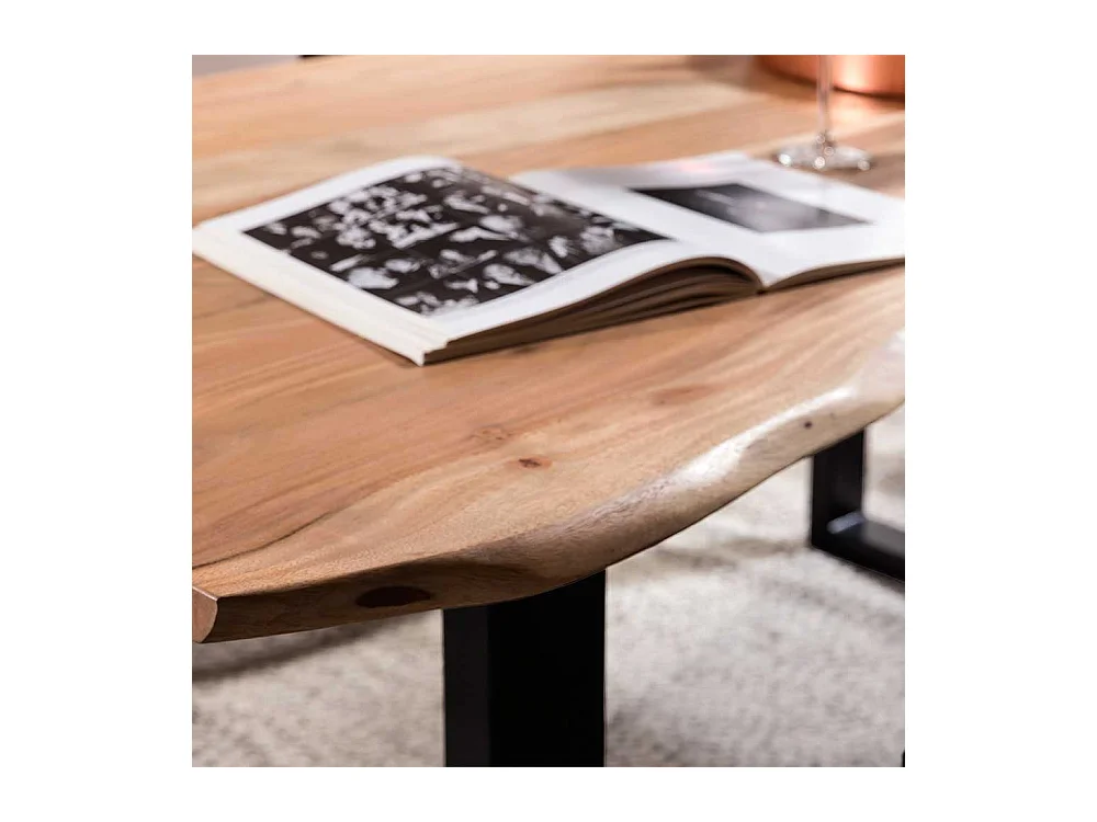 Baumkanten Tisch aus Akazie Massivholz und Eisen Loft Design
