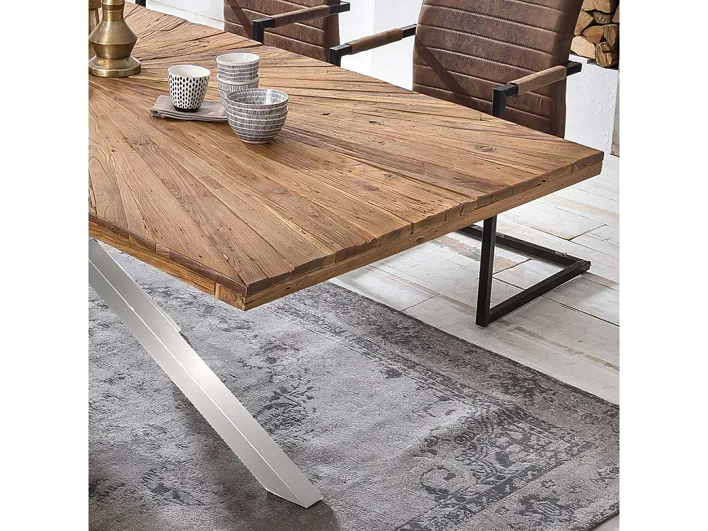 Küchentisch aus Teak Massivholz Eisen in Altsilberfarben