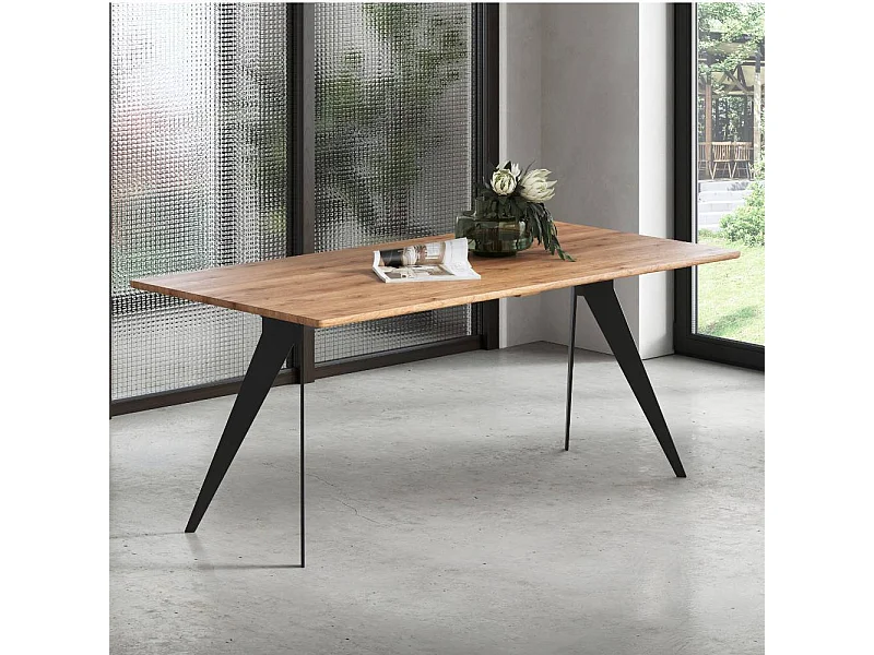 Holztisch Esszimmertisch aus Metall und Wildeiche Massivholz