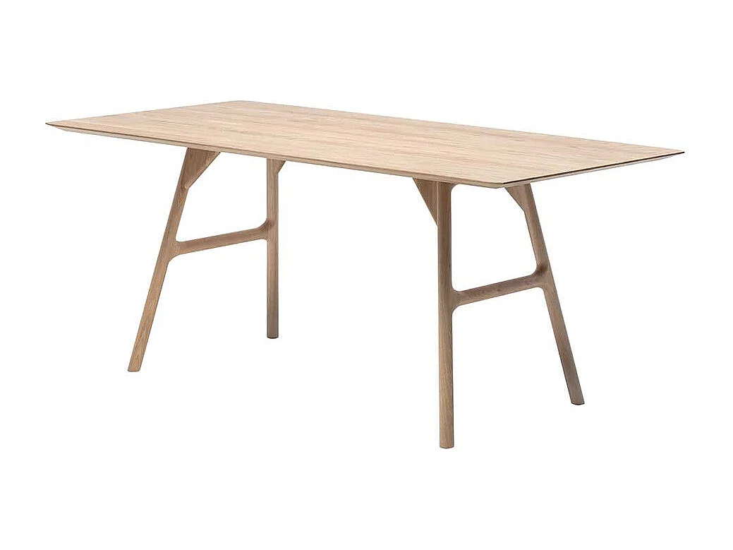 Esszimmertisch aus Eiche massiv weiß geölt und geschliffen Skandi Design