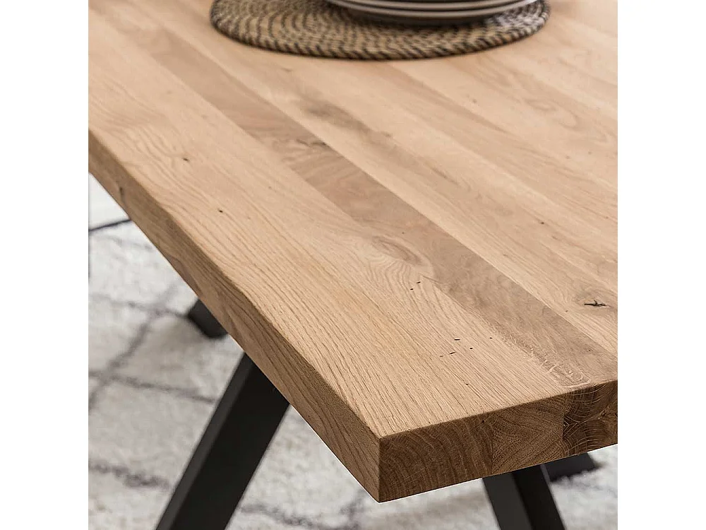 Spidergestell Tisch aus Wildeiche Massivholz Metall