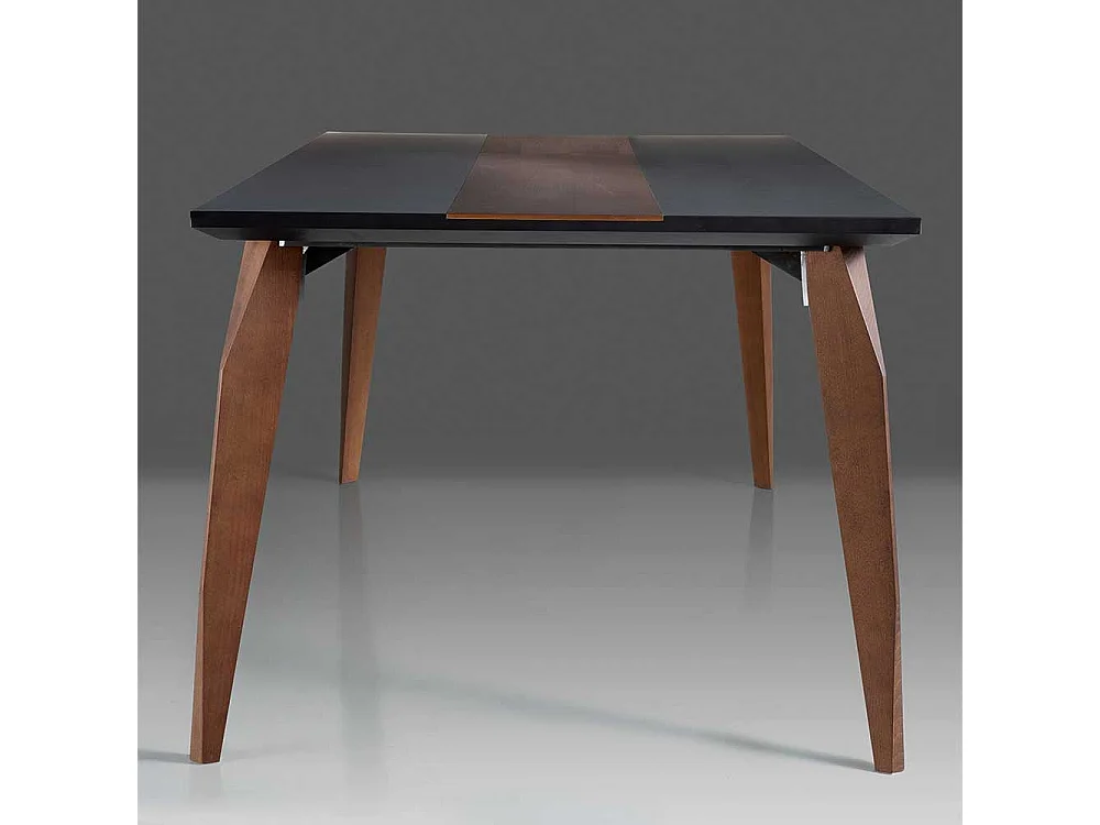 Designesstisch in Nussbaumfarben Schwarz