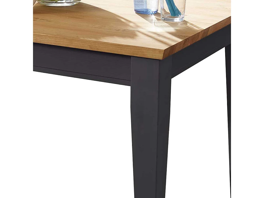 Massivholztisch in Grau und Eichefarben einer Schublade