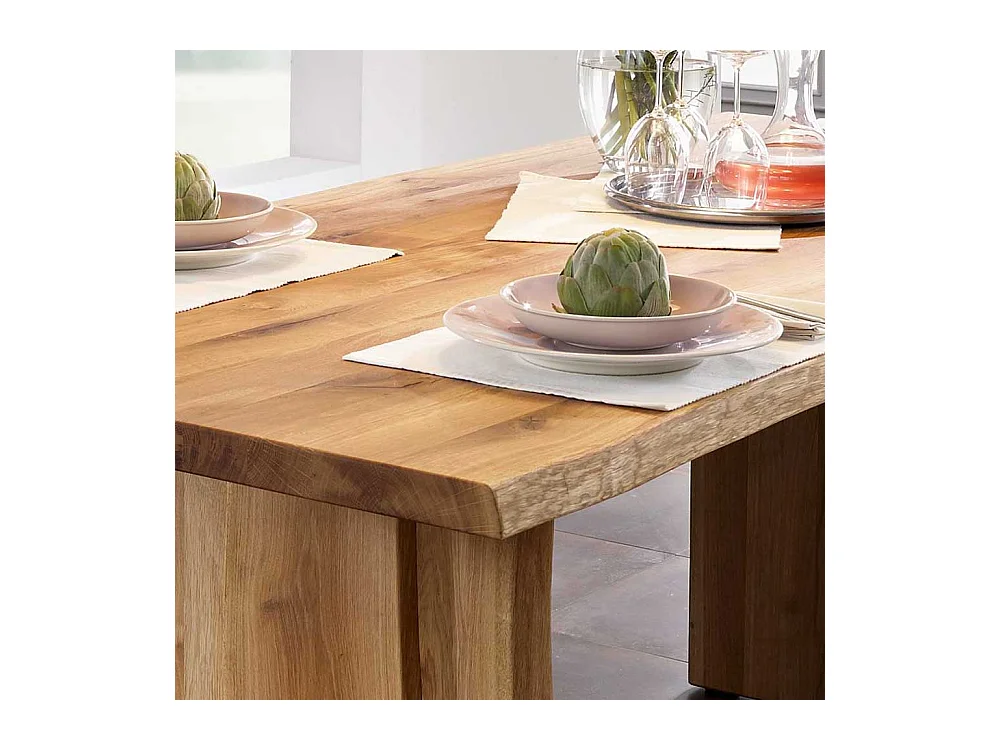 Baumkanten Esstisch aus Massivholz geölt