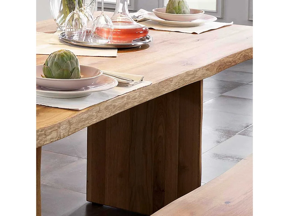 Baumkanten Esstisch aus Massivholz geölt