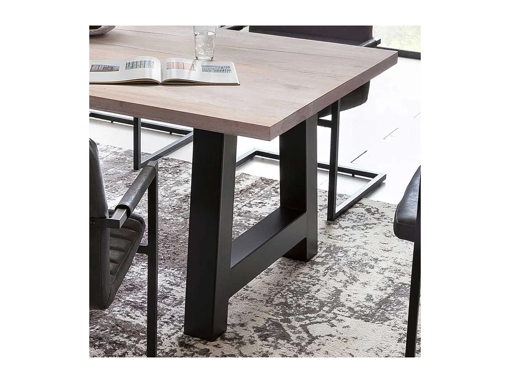 Esszimmertisch aus Eiche massiv gekälkt Schwarz Eisen