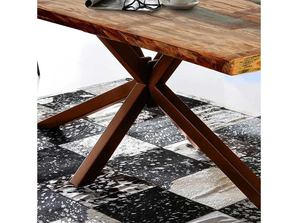 Ausgefallener Esstisch in Bunt Recyclingholz und Metall