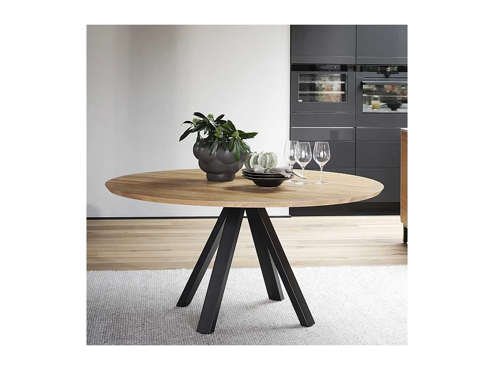 Esszimmer Tisch aus Eiche Massivholz mit Schweizer Kante 150 cm breit