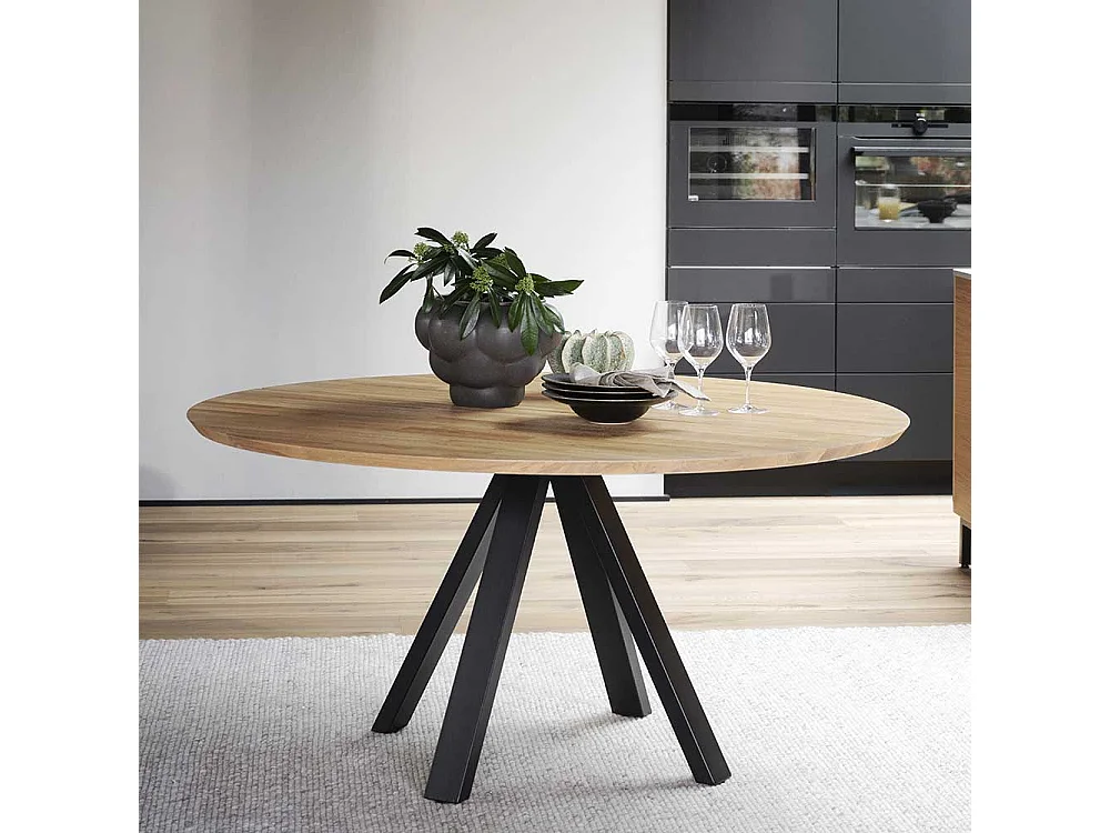 Esszimmer Tisch aus Eiche Massivholz mit Schweizer Kante 150 cm breit