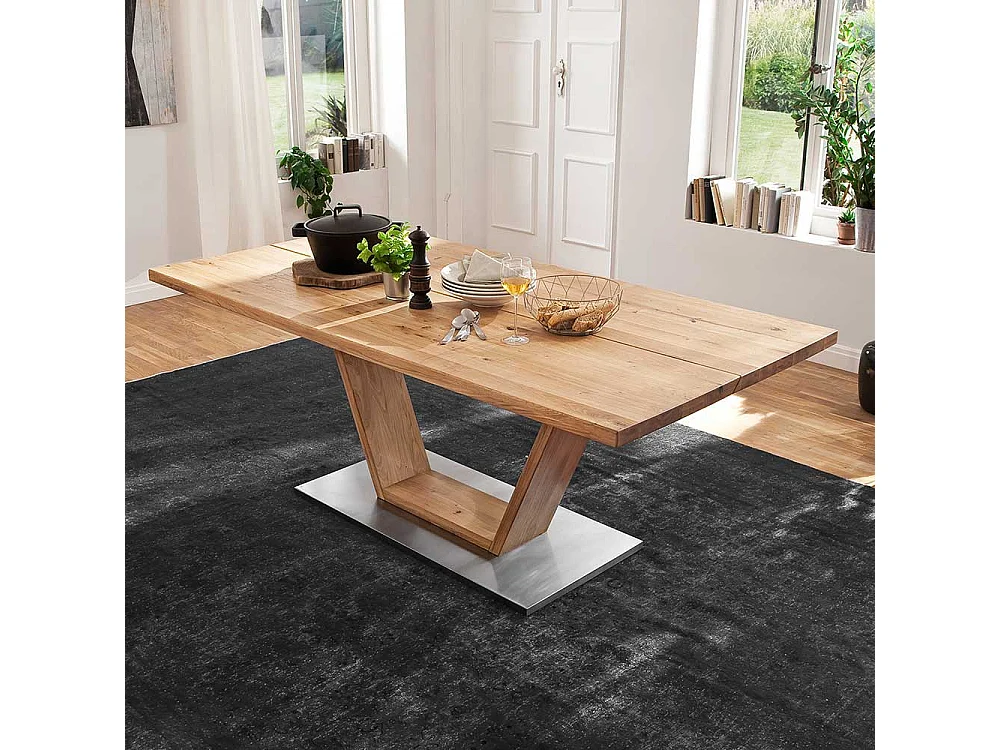 Tisch mit Balkeneiche massiv modern