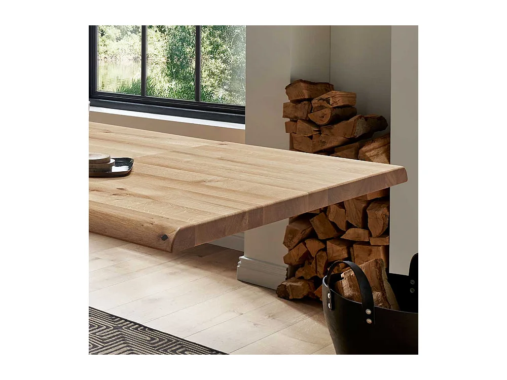 Esszimmer Tisch aus Wildeiche Massivholz und Stahl X-Fußgestell