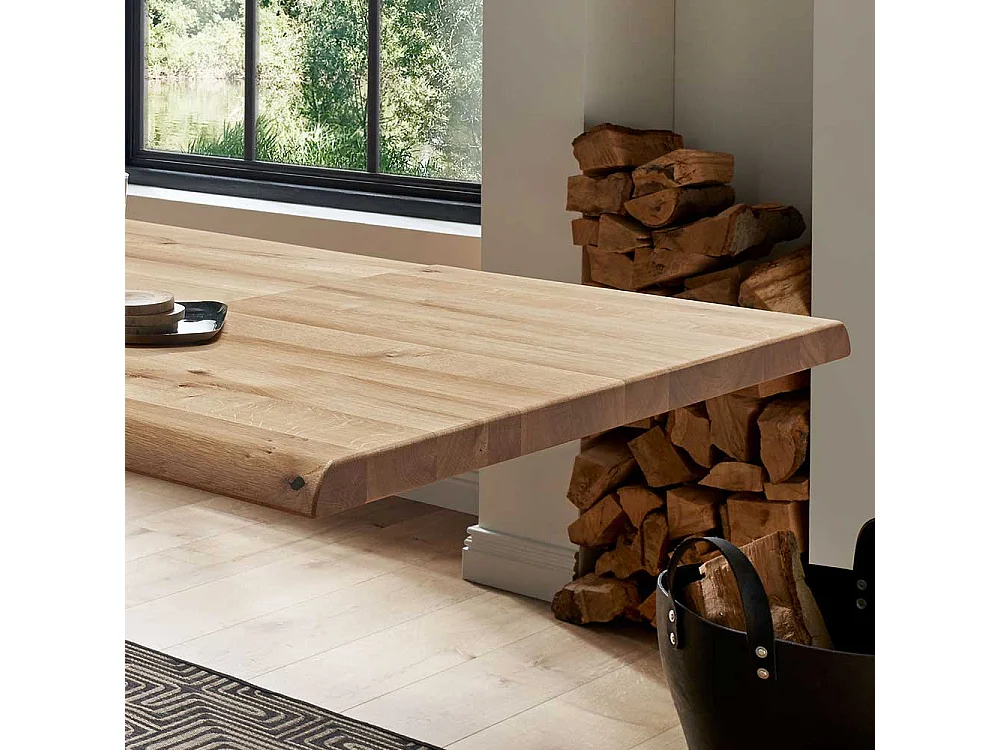 Esszimmer Tisch aus Wildeiche Massivholz und Stahl X-Fußgestell