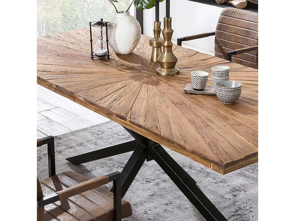 Esszimmertisch aus Teak Recyclingholz Spider Gestell in Schwarz