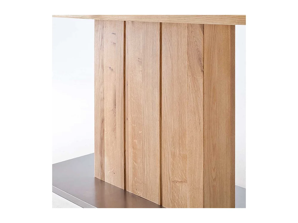 Tisch aus Balkeneiche Säulengestell