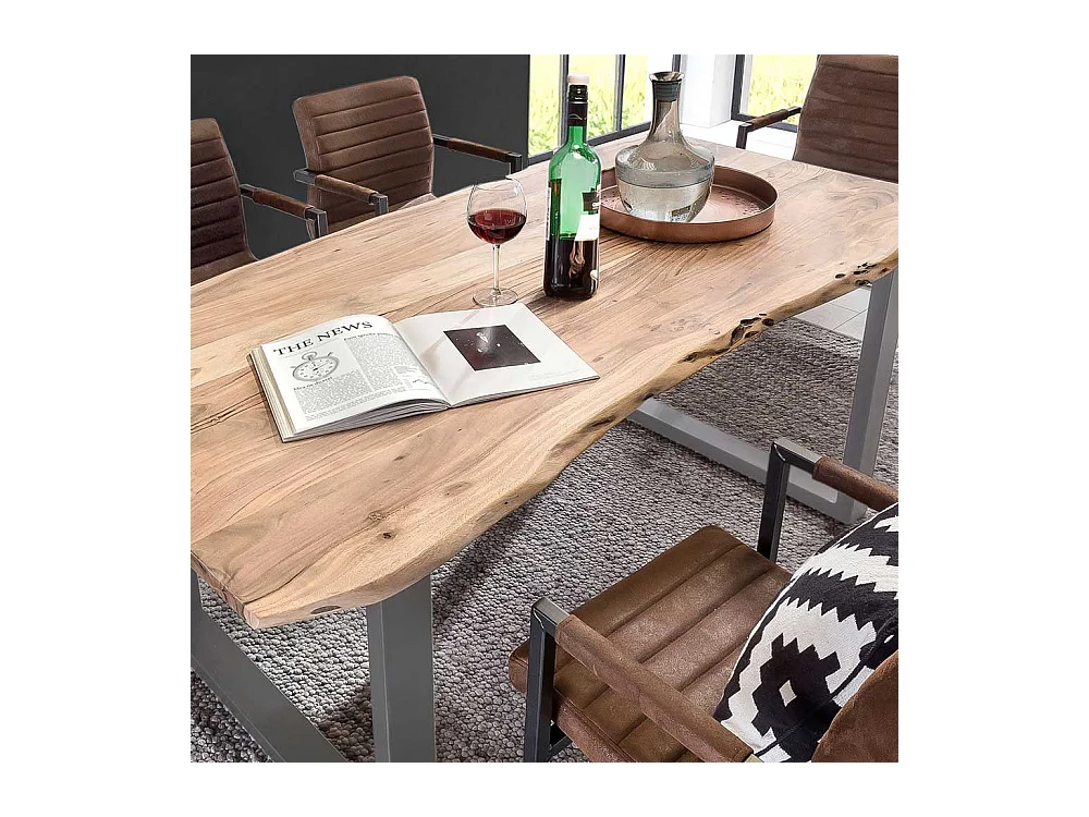 Baumkanten Esstisch aus Akazie Massivholz und Eisen Loft Design