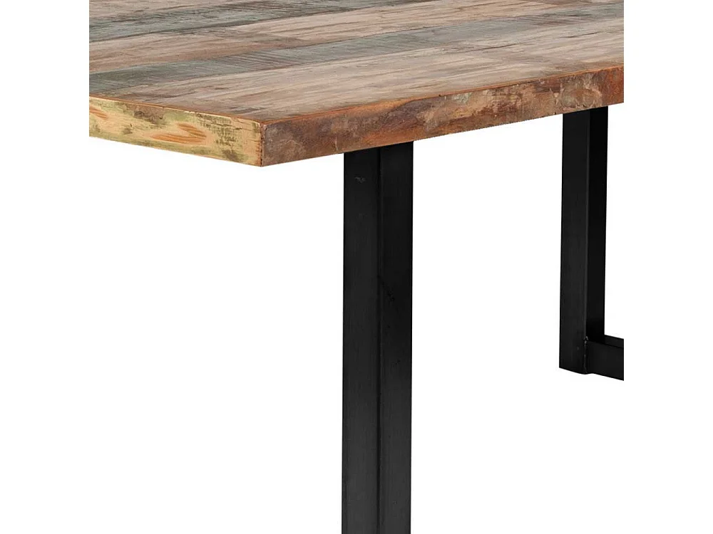 Tisch aus Recyclingholz Stahl