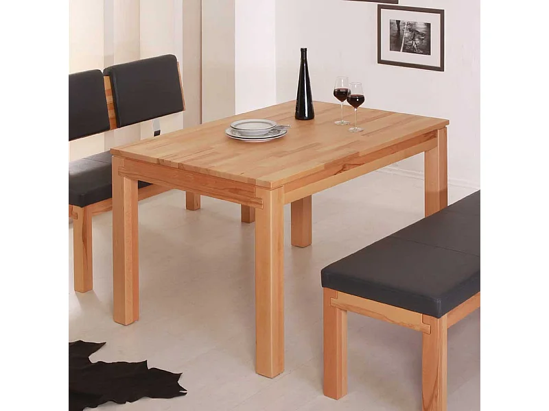 Esszimmertisch aus Kernbuche massiv lackiert