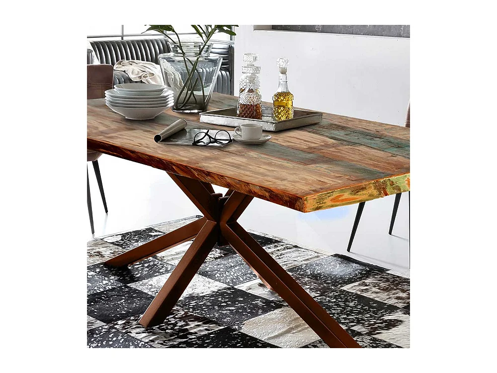 Ausgefallener Esstisch in Bunt Recyclingholz und Metall