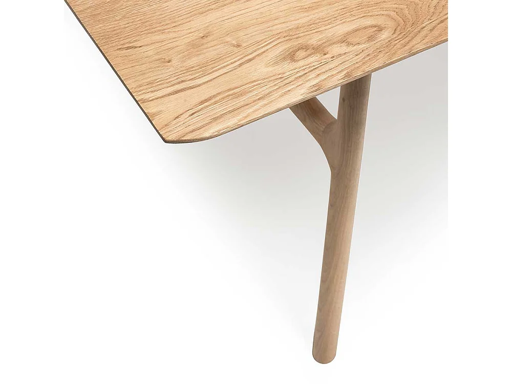 Esszimmertisch aus Eiche massiv weiß geölt und geschliffen Skandi Design