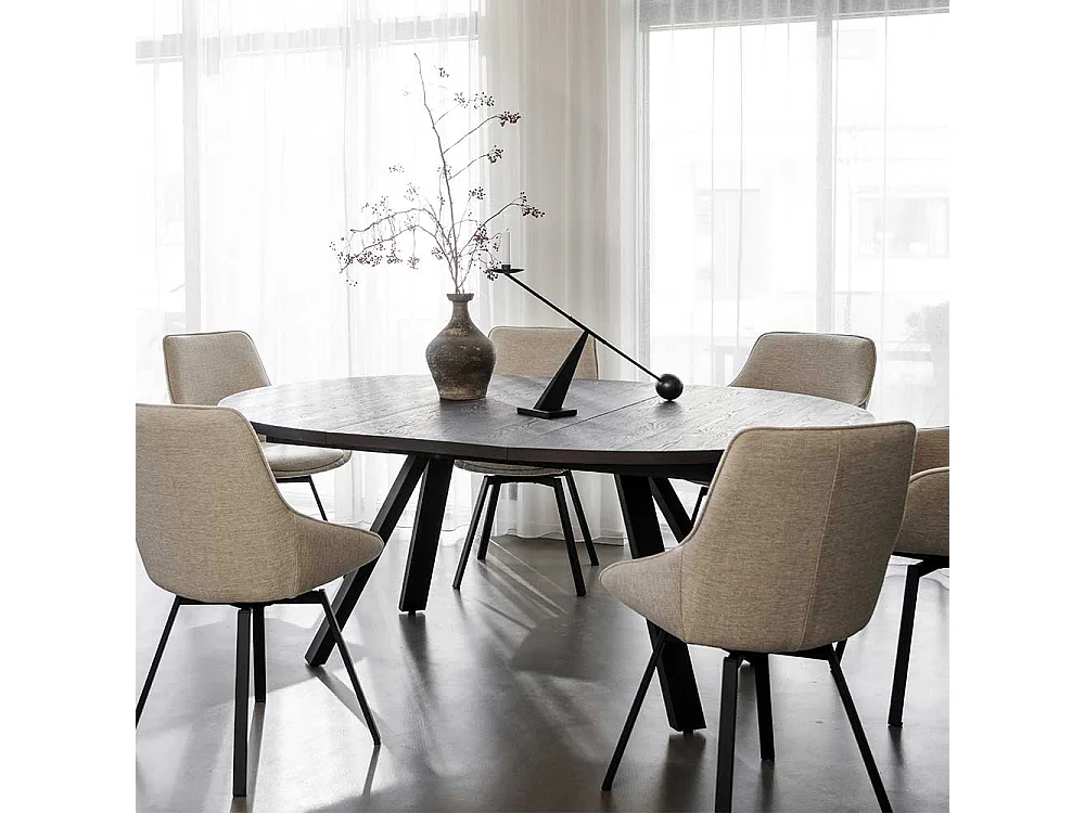 Moderner Esszimmer Tisch in Eiche Dunkelbraun Vierfußgestell