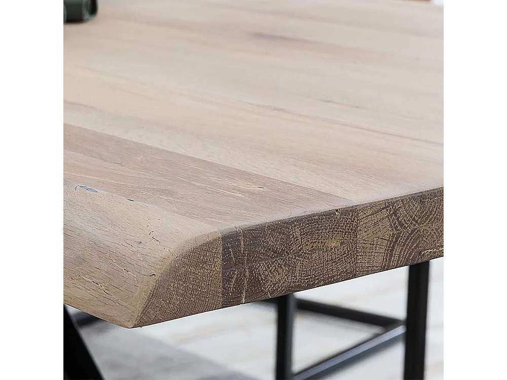 Baumkanten Esstisch aus Eiche White Wash massiv Spider Gestell aus Metall