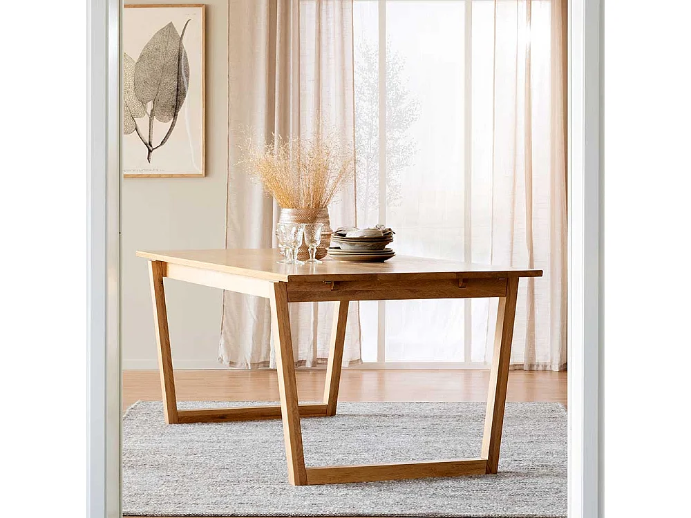 Esstisch aus Eiche lackiert mit Echtholzfurnier Bügelgestell