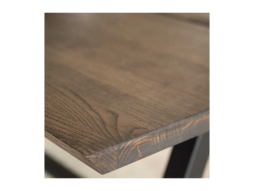 Esstisch aus Eiche Massivholz dunkel Vierfußgestell in Schwarz