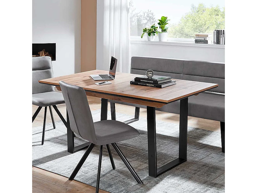 Esszimmertisch mit Bügelgestell wahlweise mit Mittelauszug