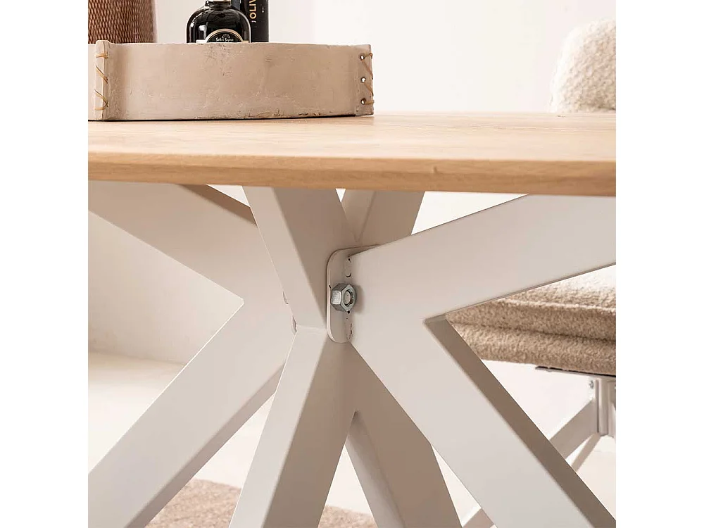 Esszimmertisch Küchentisch im Skandi Design in ovaler Form