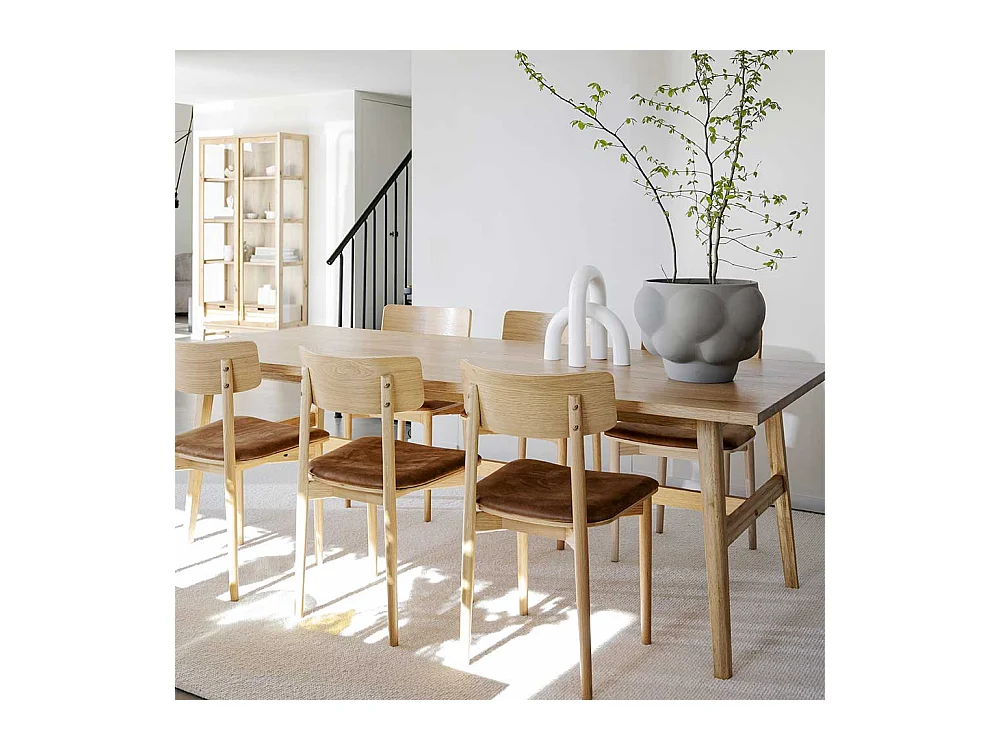 Großer Tisch in Eichefarben modernes Design