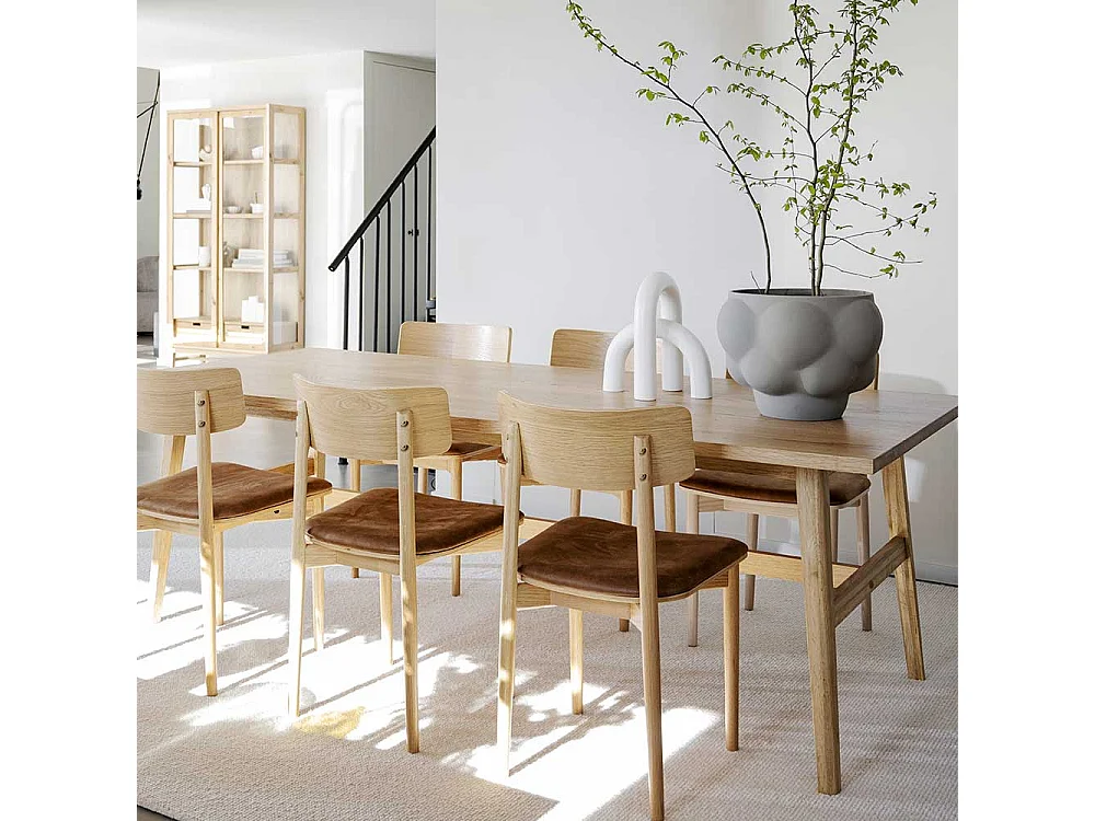 Großer Tisch in Eichefarben modernes Design