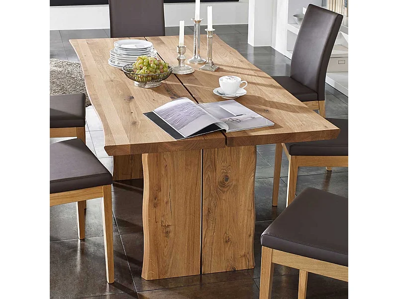 Baumtisch aus Wildeiche massiv geölt