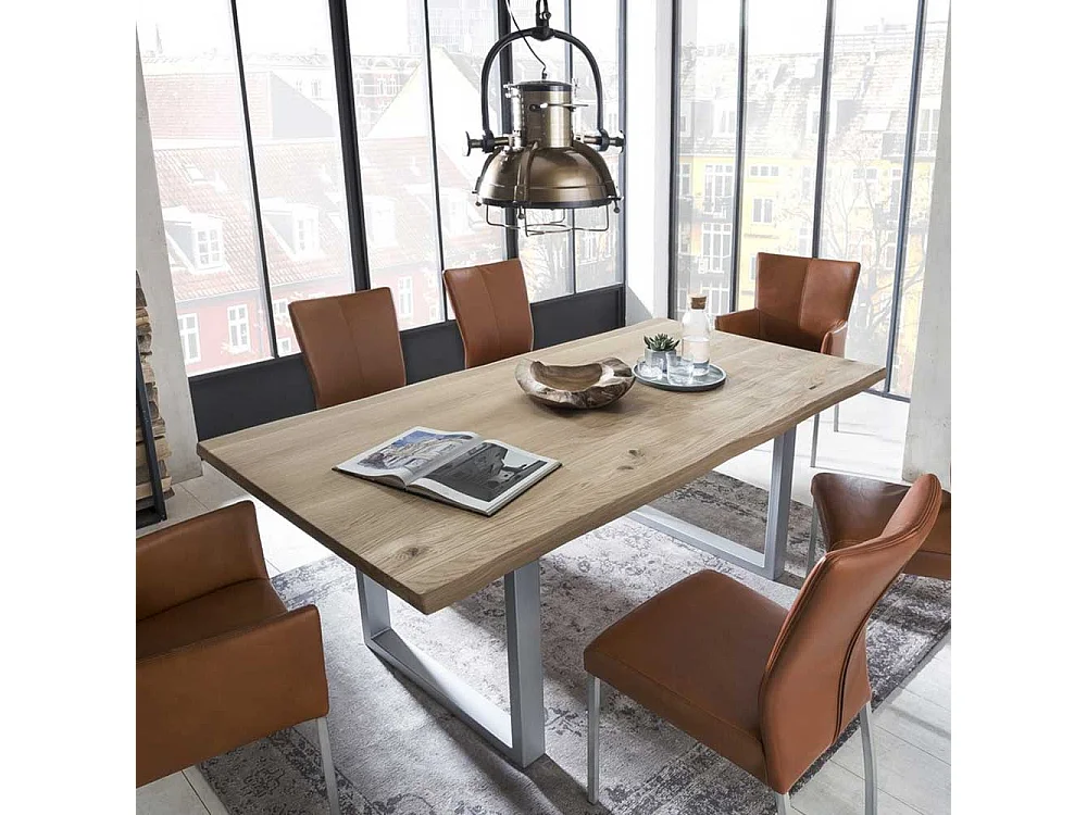 Industriestil Esstisch aus Wildeiche Massivholz Bügelgestell