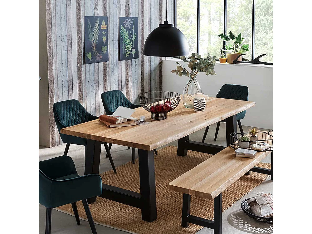 Industriedesign Esstisch aus Eiche Massivholz und Metall natürlicher Baumkante