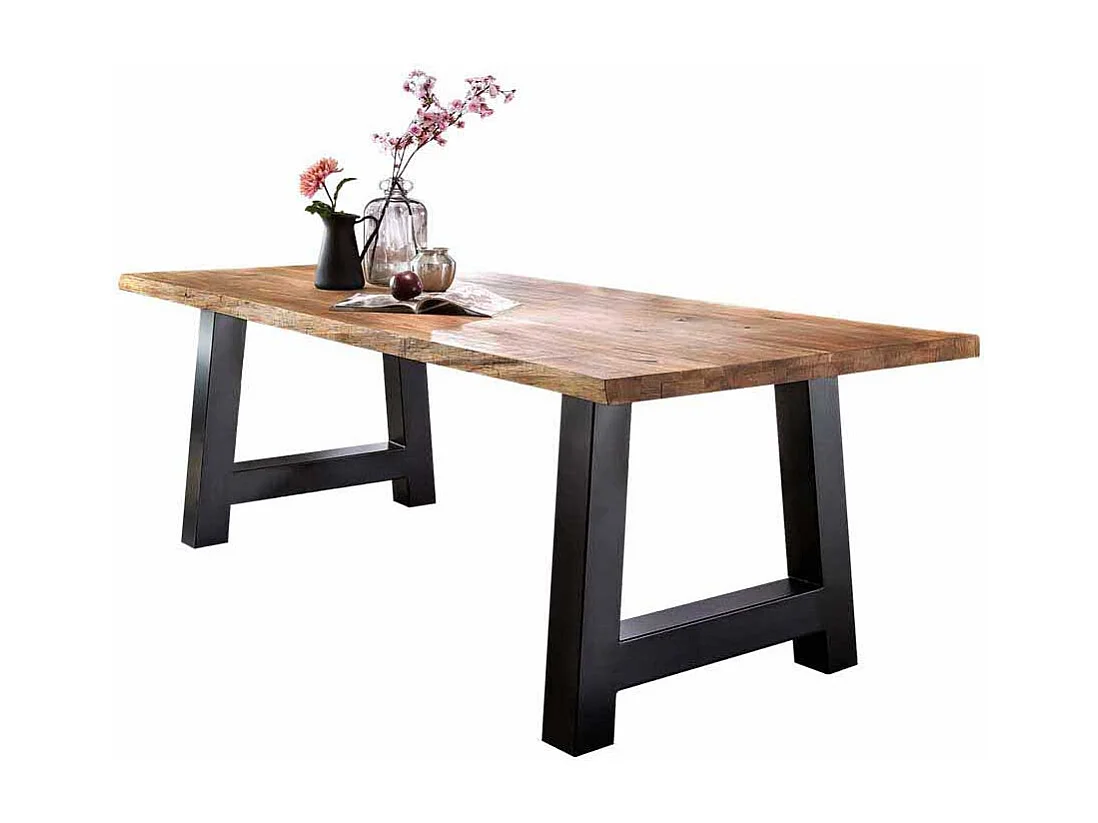 Industriedesign Esstisch aus Eiche Massivholz und Metall natürlicher Baumkante