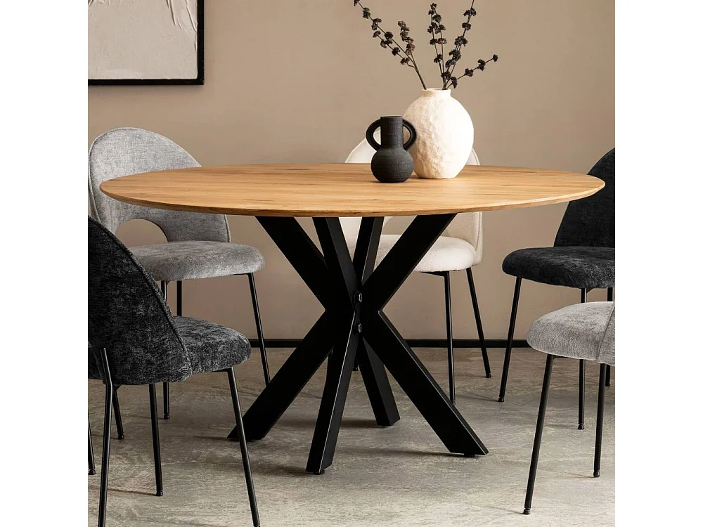 Tisch Esszimmer aus Eiche Massivholz Spider Gestell aus Metall