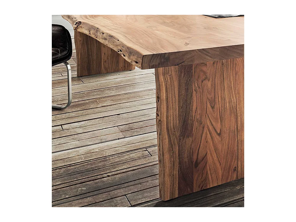 Baumkantentisch aus Akazie Massivholz Landhausstil