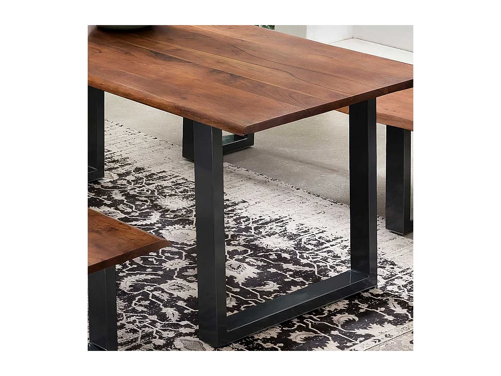 Baumkantentisch in Nussbaumfarben lackiert und gewachst Akazie Massivholz und Stahl