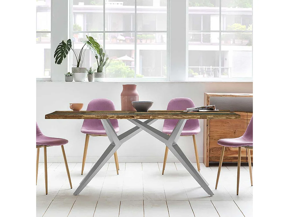 Esstisch aus Recyclingholz Bunt und Antiksilberfarben