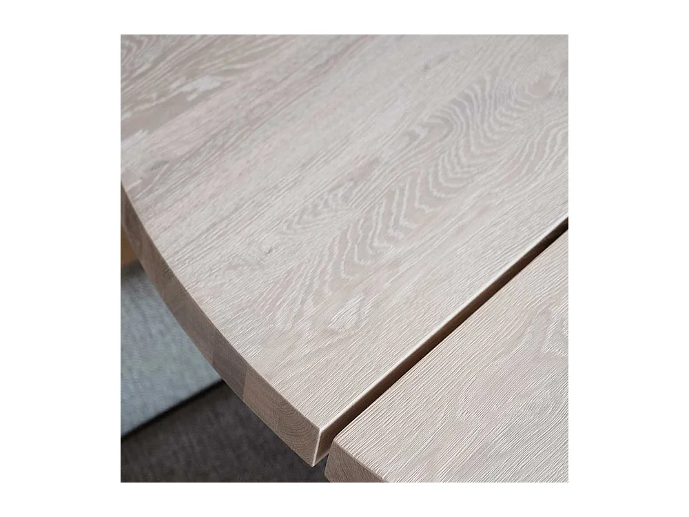 Echtholztisch in Holz White Wash Schwarz