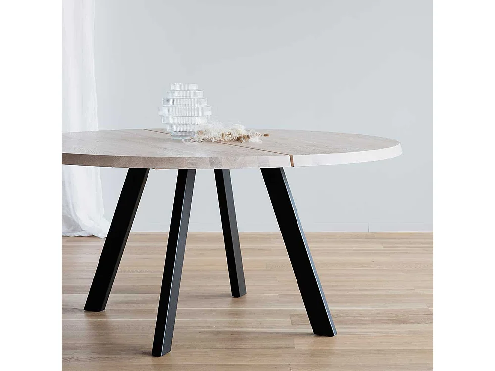 Echtholztisch in Holz White Wash Schwarz